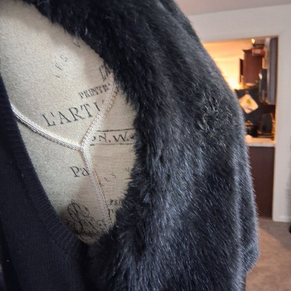 Chico's Size 2 Black Faux Fur Collar And Chest Knit Vest - Picture 3 of 9